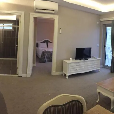 Daphne C Blok Apartment